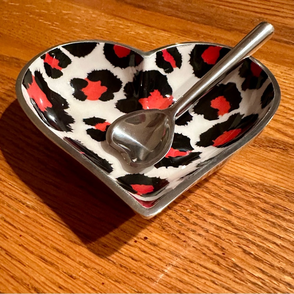 NWT Inspired Generations Leopard Lil Heart Decorative Dish With Spoon